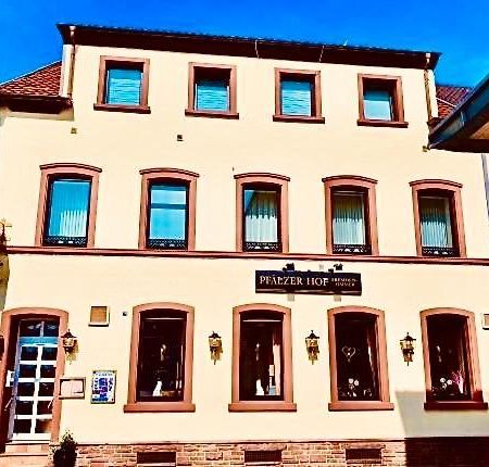 Hotel Pfaelzer Hof Enkenbach-Alsenborn エクステリア 写真